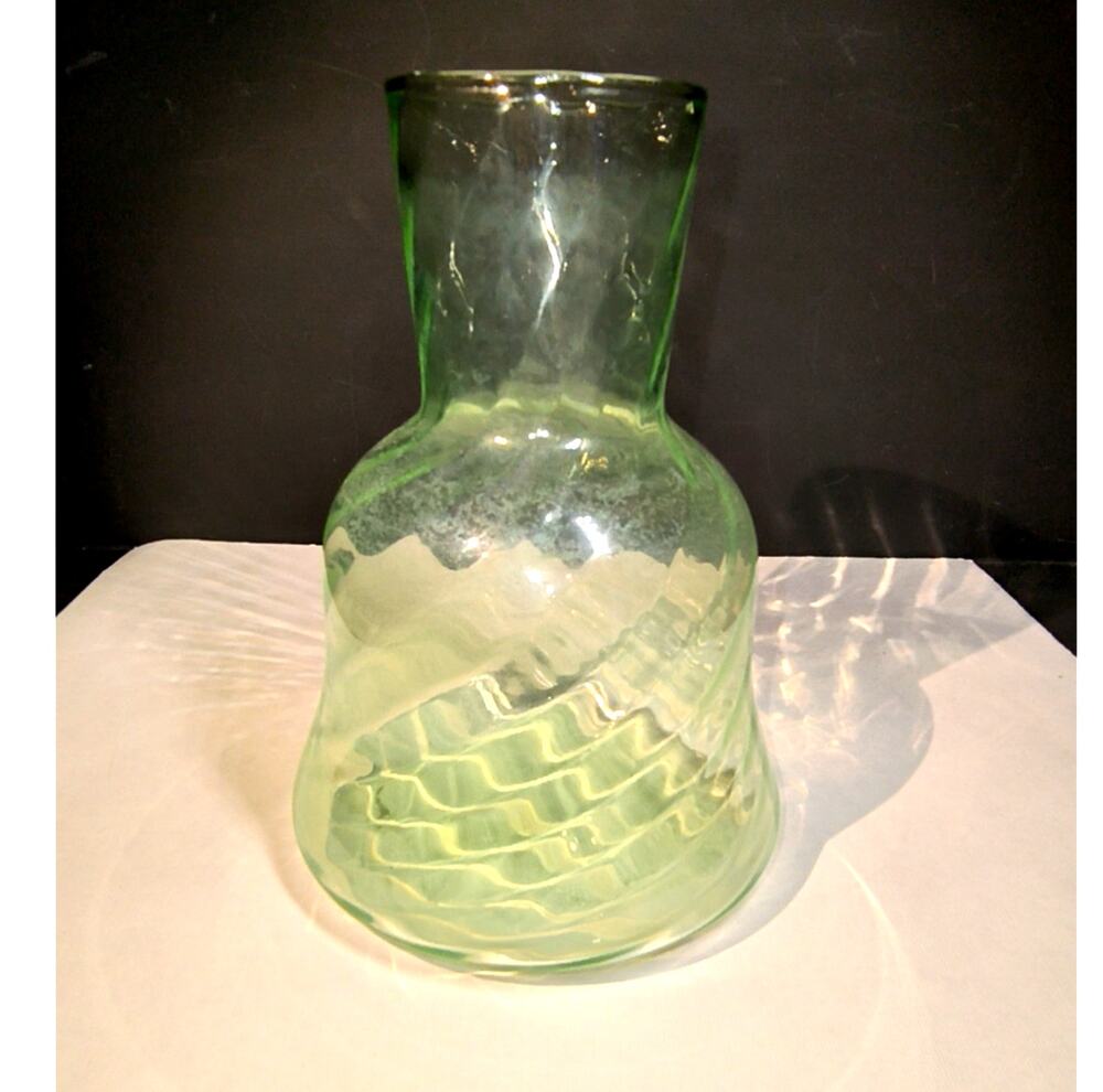 1565. Green Glass UV Reactive Vase